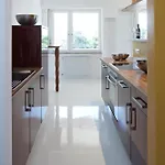 Meranea- Sonnig - Ruhig - Elegant - Ideal Zum Laenger Bleiben - Glasfaser - 85 M2 Merano