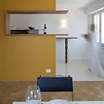 Meranea- Sonnig - Ruhig - Elegant - Ideal Zum Laenger Bleiben - Glasfaser - 85 M2 Merano