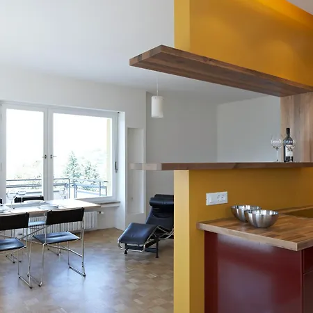 Meranea - Quiet, Sunny & Elegant In Obermais With Fiber Wifi Apartman *