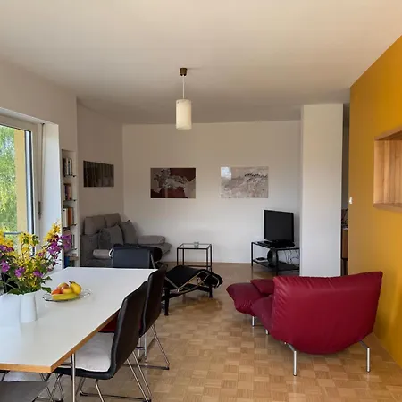Meranea - Quiet, Sunny & Elegant In Obermais With Fiber Wifi * Merano