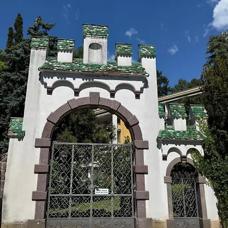 Meranea - Quiet, Sunny & Elegant In Obermais With Fiber Wifi Apartman *