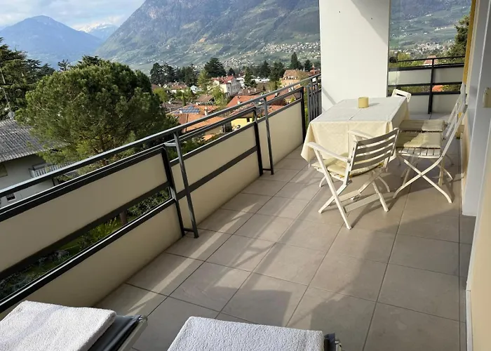 Meranea- Sonnig - Ruhig - Elegant - Ideal Zum Länger Bleiben - Schnelles Wlan