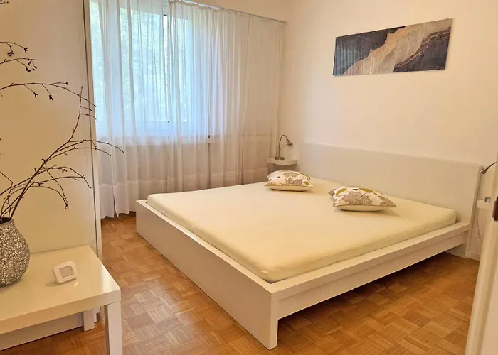 Meranea- Sonnig - Ruhig - Elegant - Ideal Zum Laenger Bleiben - Glasfaser Apartment