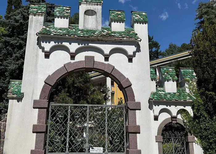 Meranea- Sonnig - Ruhig - Elegant - Ideal Zum Laenger Bleiben - Glasfaser Apartament *